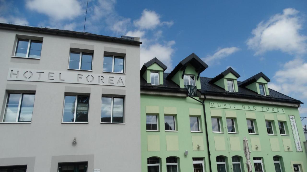 Hotel Forea Lanskroun Luaran gambar