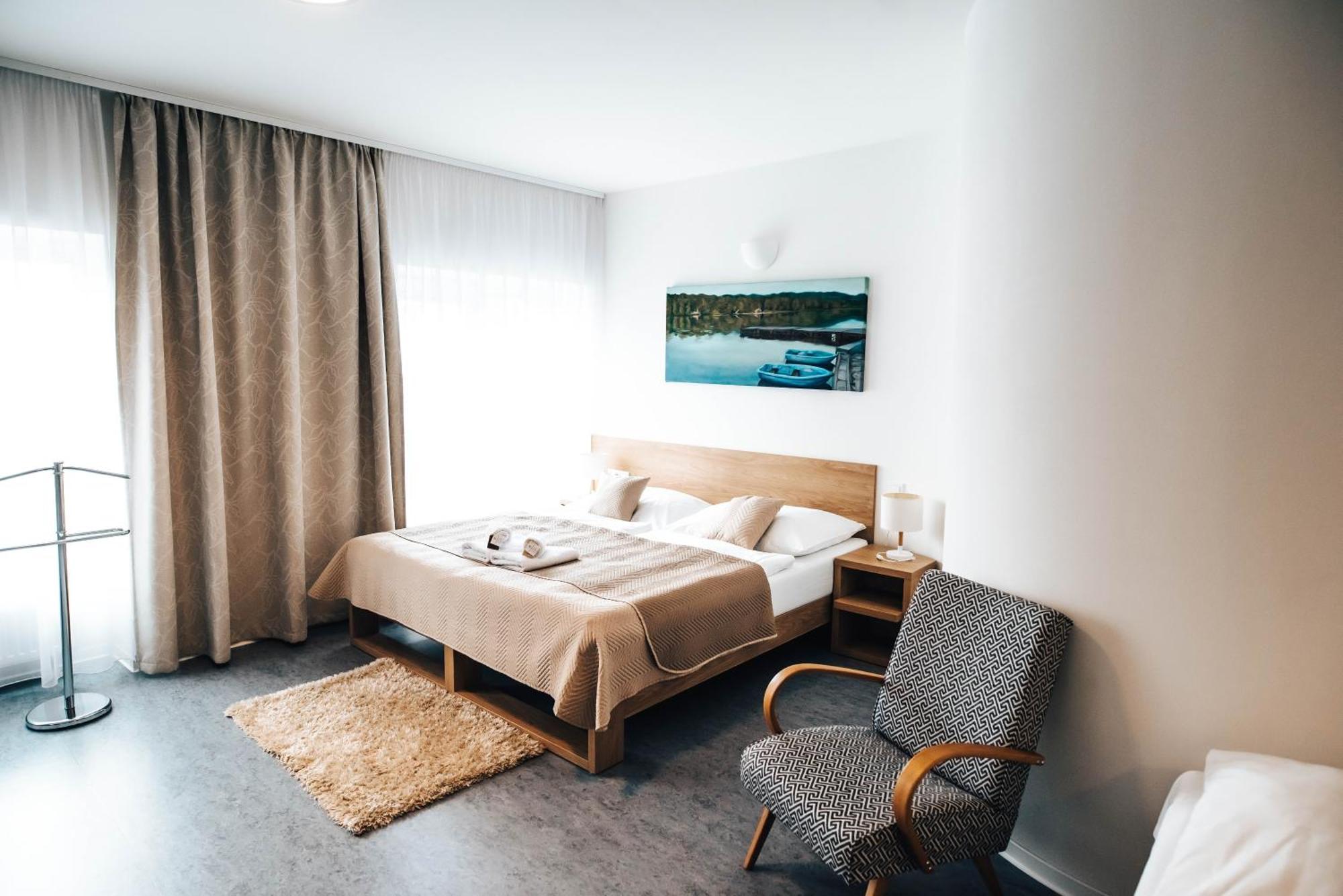 Hotel Forea Lanskroun Luaran gambar