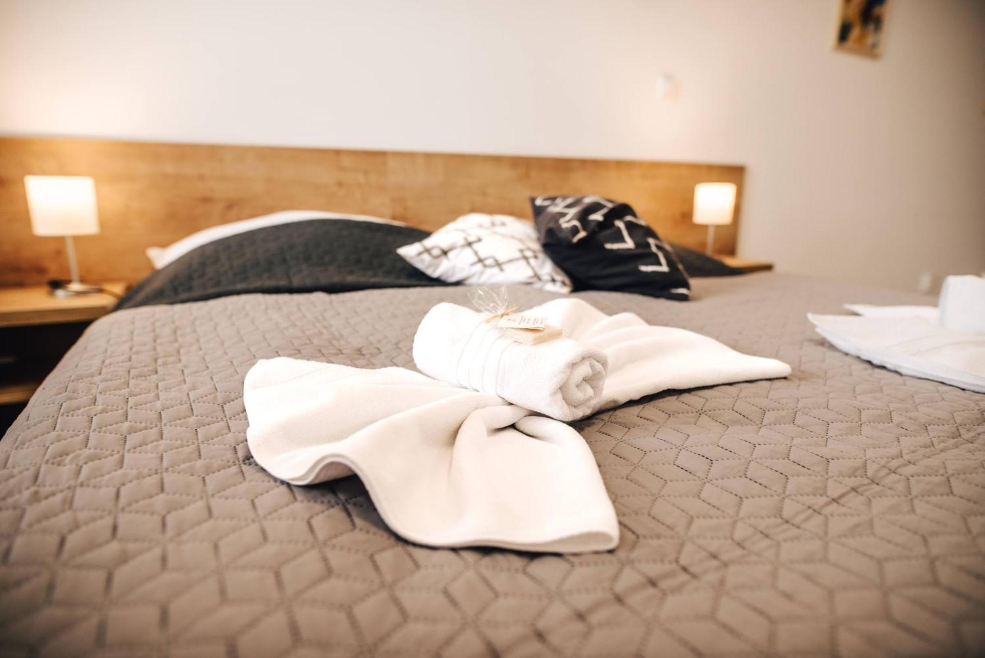 Hotel Forea Lanskroun Luaran gambar